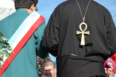 47 la sainte alliance du sabre et du goupillon